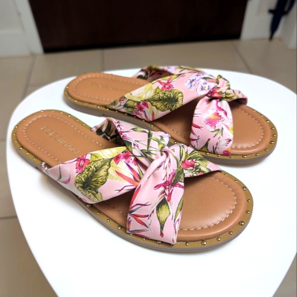 BCBGeneration Zexanna Pink Green Floral Open Toe Studded Slides Sandals Size 6.5 - Picture 1 of 7